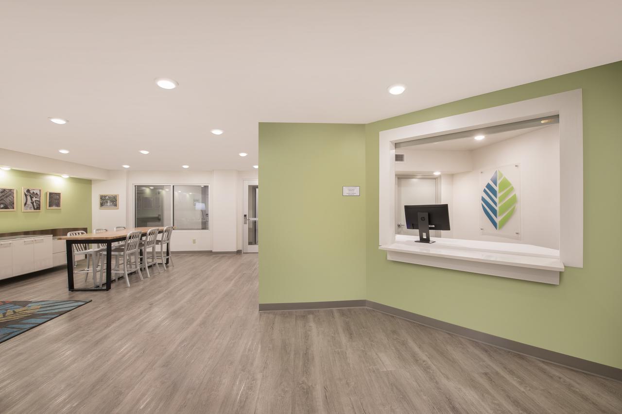 Woodspring Suites Savannah Пуулър Екстериор снимка